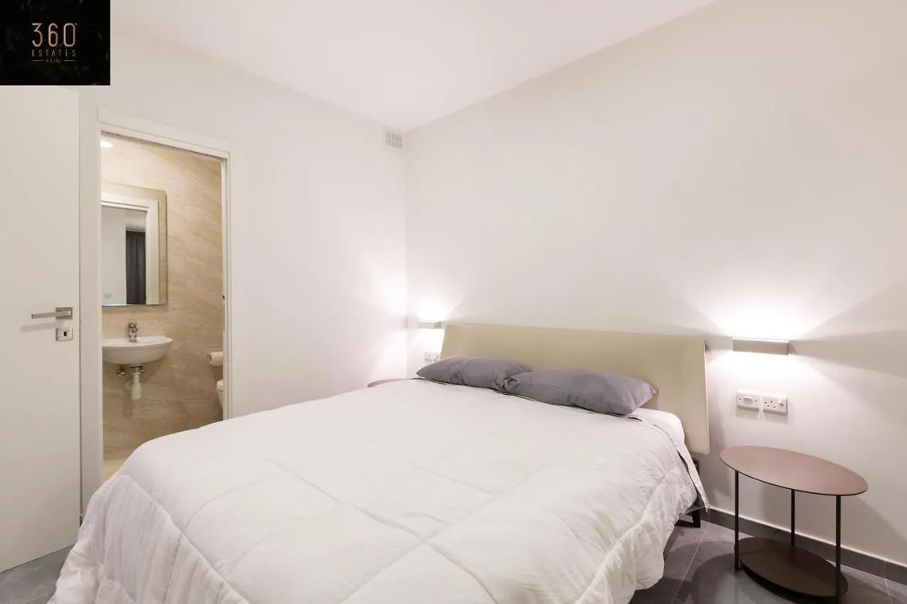 Seafront Haven With Breathtaking Sunsets W/ Wifi By 360 Estates Apartment Saint Julian's